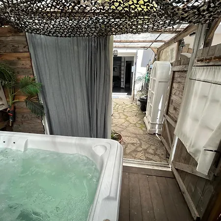 Montana Sur Agde, Avec Option Jacuzzi Apartman *